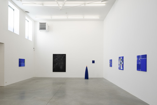 low fixed media show - 