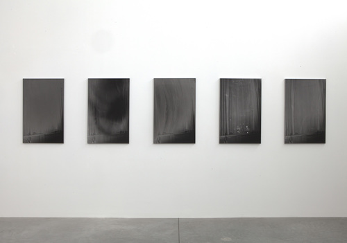 twentyseven.one.seven - Dirk Braeckman - 27.1 / 21.7 / 010 / 2014