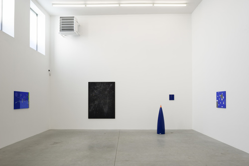 low fixed media show - 