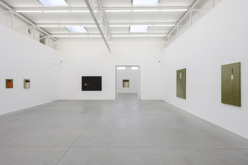 The single brushstroke as a horizon between heaven and earth - Installation view