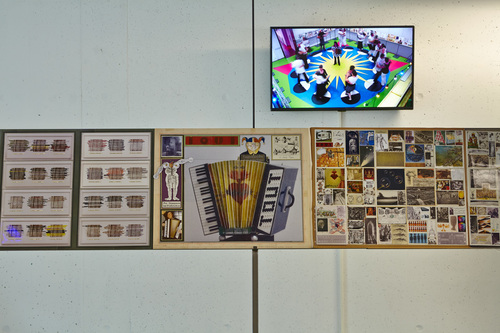 Les Nébuleuses: MON TOUT: Les étourdissements - Installation view