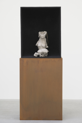 Mark Manders - Night Scene