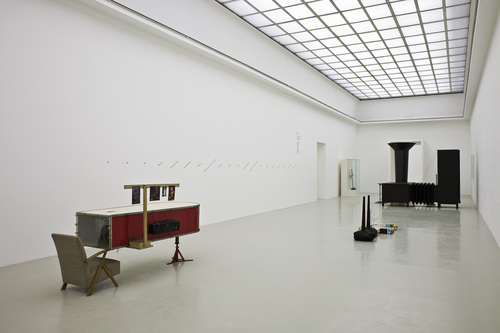 The Absence of Mark Manders - Installation view