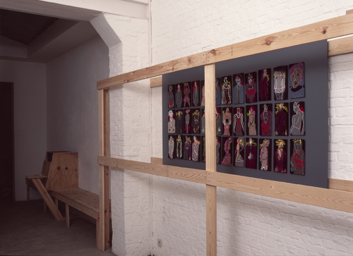 HEADNURSE - Installation view