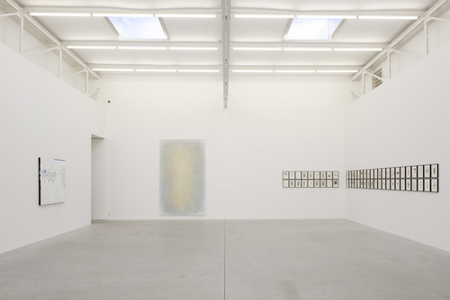 low fixed media show - 