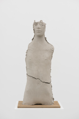 Mark Manders - Dry Clay Figure