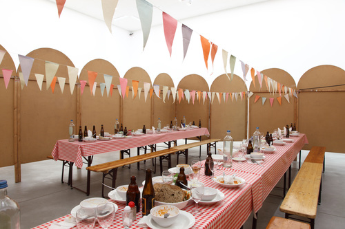 De vruchtbare ruïne - Installation view