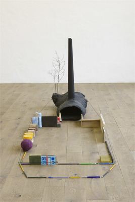 Mark Manders - Small Isolated Room