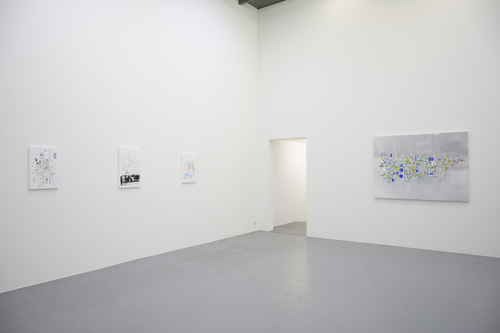 low fixed media show - 