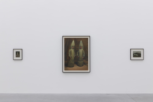 Coloured Cones - Michaël Borremans - Installation view