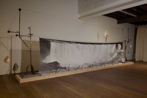 Le Monde à l'Envers - Het Anatomisch Theater (De Waterval) (The Anatomical Theatre [The Waterfall])