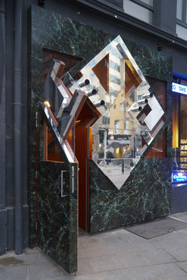 Philip Metten - Bar 28 vierkante meter, Sint Paulusplaats 24, Antwerpen