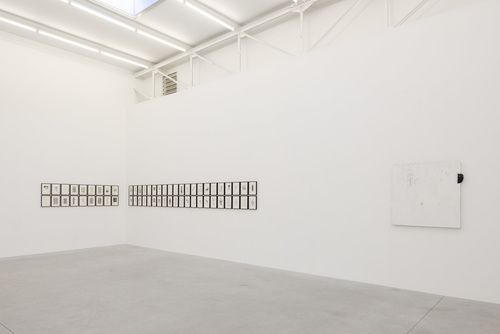 low fixed media show - 