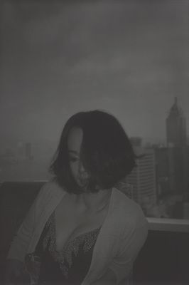 twentyseven.one.seven - Dirk Braeckman - 27.1 / 21.7 / 032 / 2014