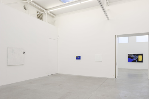 low fixed media show - 